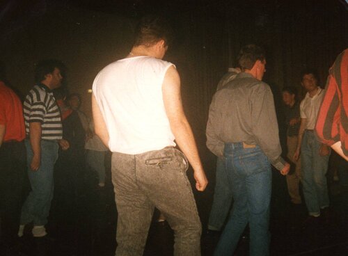 shotts - mark george on the dancefloor