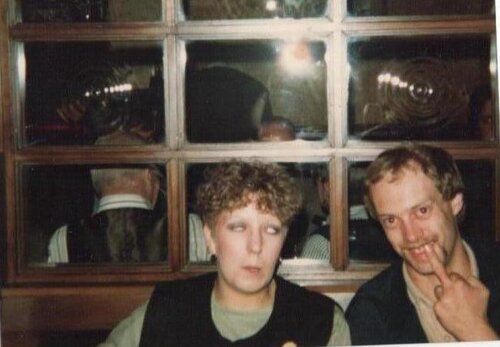 liz & colin queens head before cleethorpes july 82