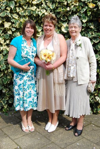 me mum and big sis diane