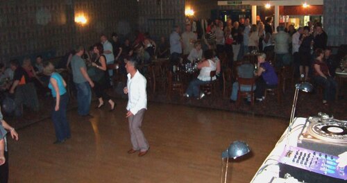 2009-0508mayhullsoulclub20090075