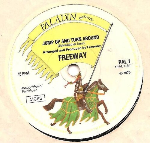 freeway dks discovory 001