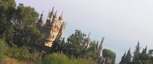 costa del soul 2011 - we stumbled on this monument in benalmadina in the hills