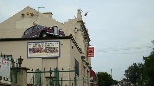 car  on roof @ bml