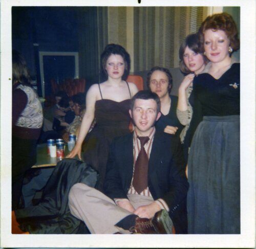 gail, tazzy, lindsay, julie j & paul in cleethorpes snack bar