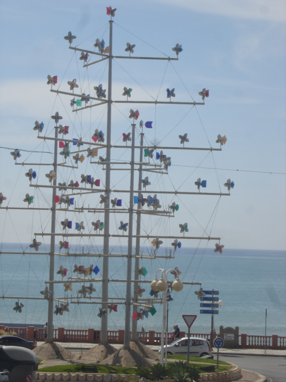 Benalmadena windmill roundabout.png