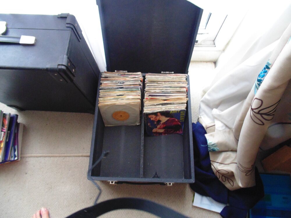 record boxes 001.JPG