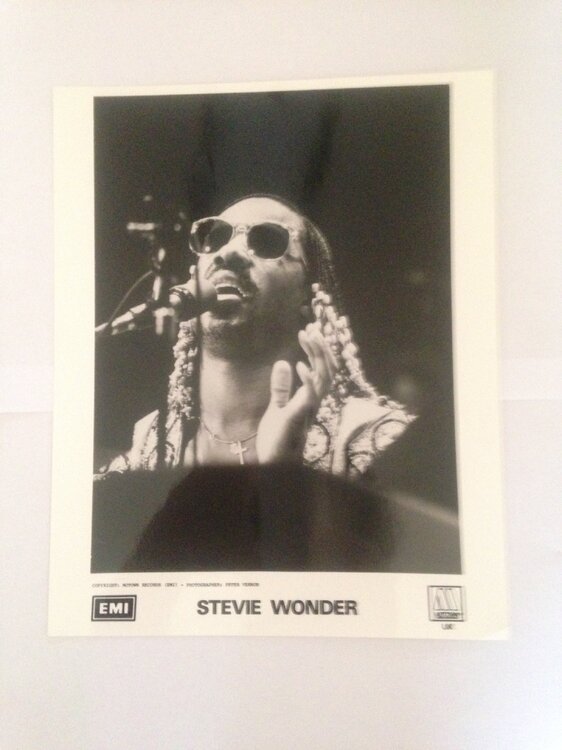 467776791_StevieWonder.thumb.JPG.942a0fe01e09ce19a20e5d331a6bb0f5.JPG