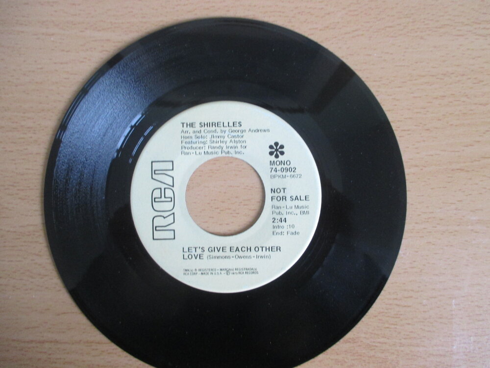 soul The Shirelles   Lets Give Each Other Love  £40