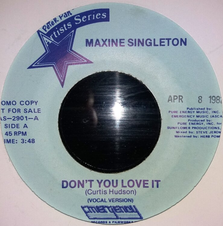 Maxine Singleton.jpg