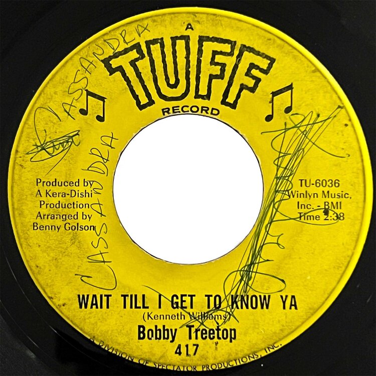 56958-Bobby-Treetop-Wait.jpg