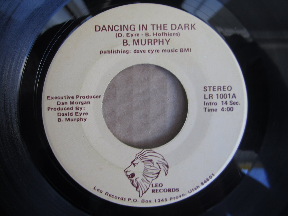 B. Murphy - dancing in the dark LEO.JPG